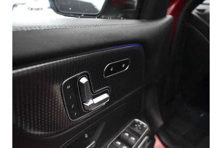 $22197 : Mercedes-Benz GLB 2021 AWD G image 6