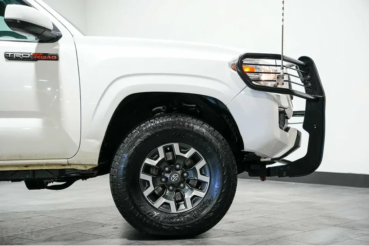 $24788 : 2020 Tacoma 4WD SR image 8