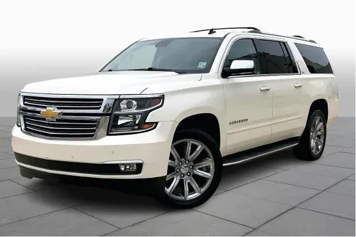 $13942 : Chevrolet Suburban 2015 4x2 image 1