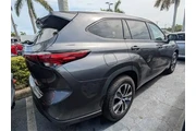 $33990 : Toyota Highlander 2022 XLE 4 thumbnail
