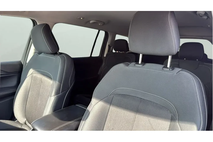 $29480 : Jeep Grand Cherokee L 2024 4 image 9