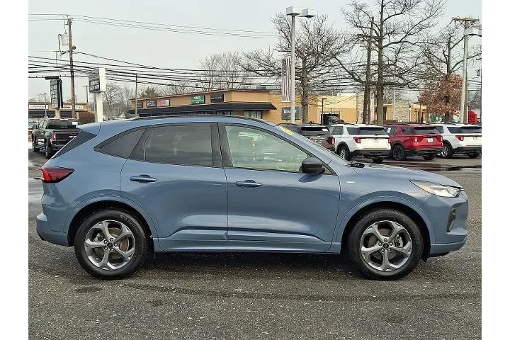 $23995 : Ford Escape 2023 AWD ST-Line image 7