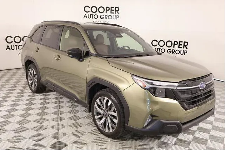 $36849 : Subaru Forester 2025 AWD Tou image 1