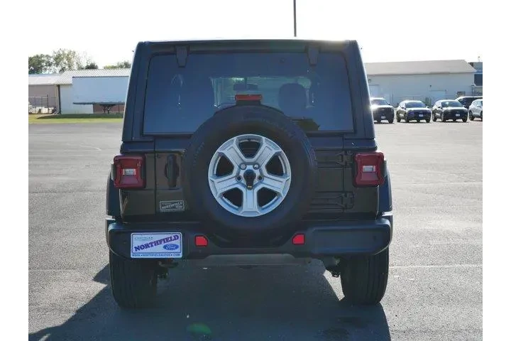 $30987 : Jeep Wrangler 2023 4x4 Sport image 7