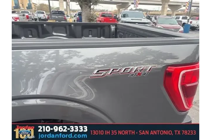 $38166 : Ford F-150 2022 4x4 XLT 4dr image 6