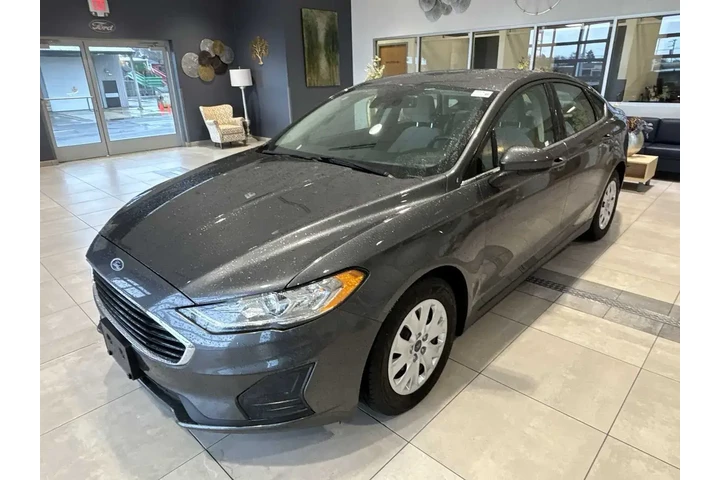 $15692 : Ford Fusion 2020 S 4dr Sedan image 8
