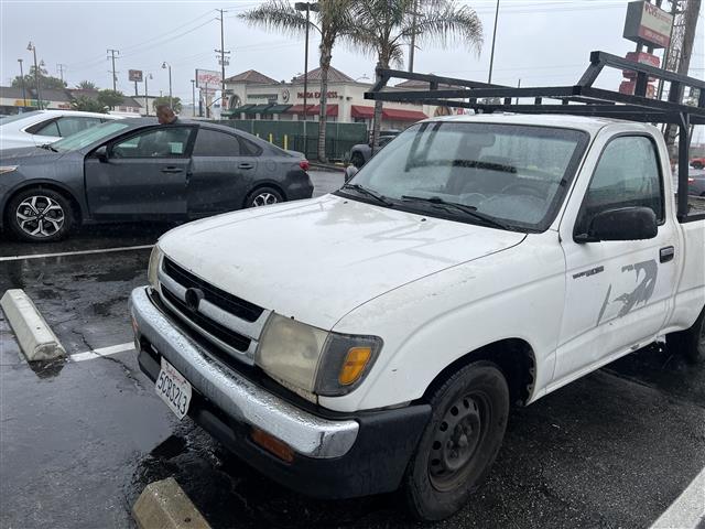 $3600 : Toyota Tacoma image 4