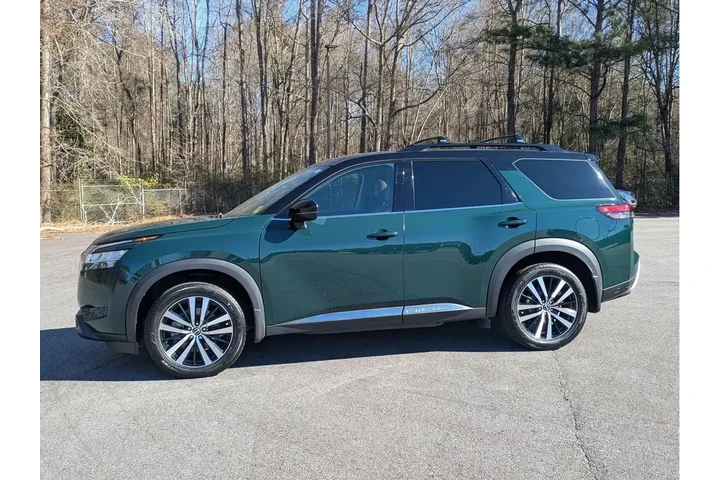 $33991 : Nissan Pathfinder 2023 Plati image 8