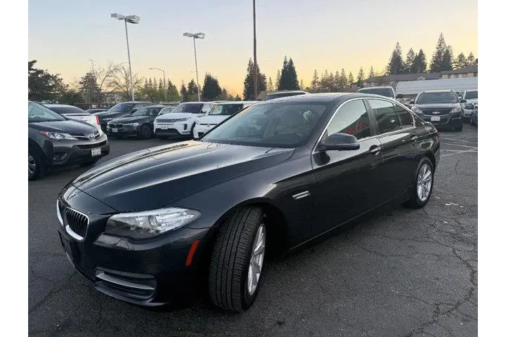 $14235 : BMW 5 Series 2014 528i 4dr S image 3