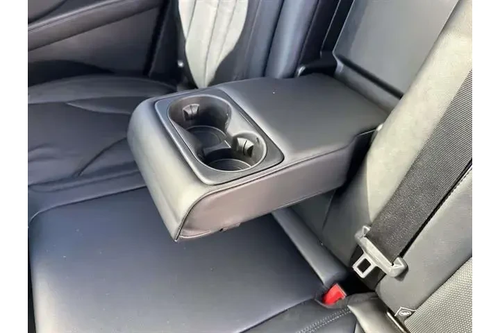 $34995 : Lincoln Nautilus 2022 AWD Re image 10