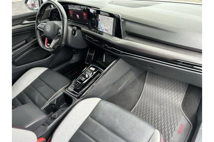 $28995 : Volkswagen Golf GTI 2023 SE image 8
