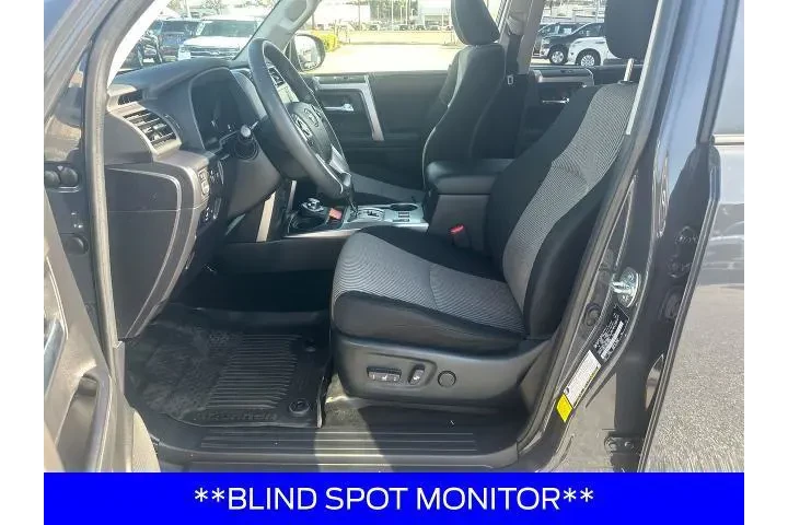 $36998 : Toyota 4Runner 2024 4x4 SR5 image 9