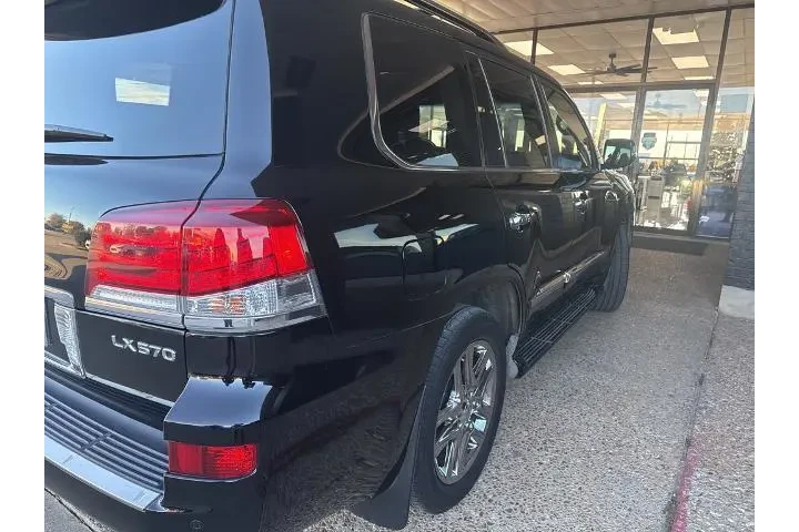 $32459 : Lexus LX 570 2014 AWD 4dr SU image 3