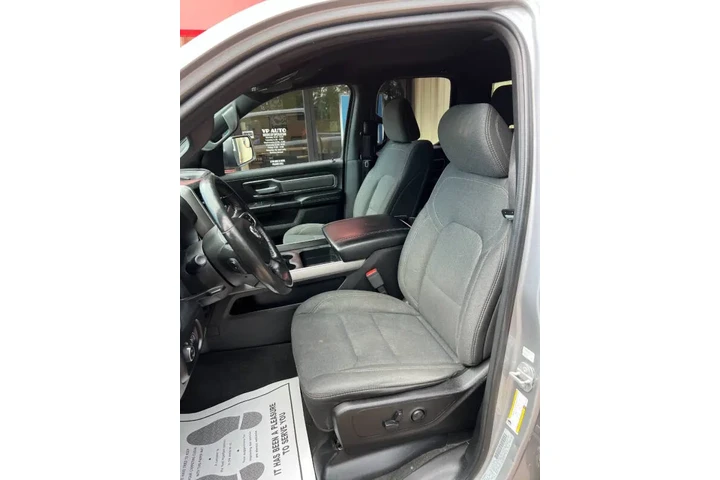 $19999 : 2019 RAM 1500 Big Horn image 9