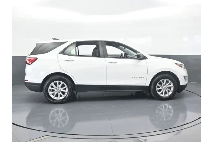 $14497 : Chevrolet Equinox 2021 LS 4d image 7