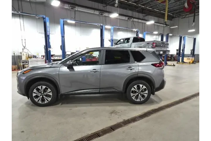 $23995 : Nissan Rogue 2023 AWD SV 4dr image 1