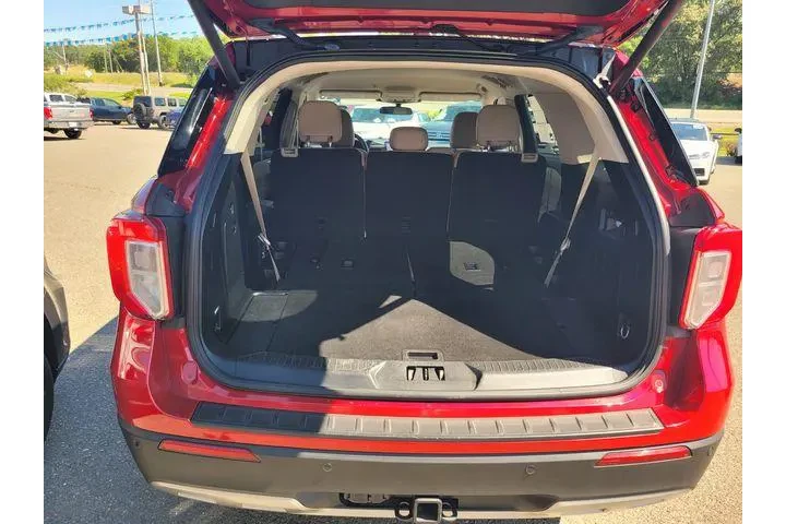 $34760 : Ford Explorer 2023 AWD XLT 4 image 8