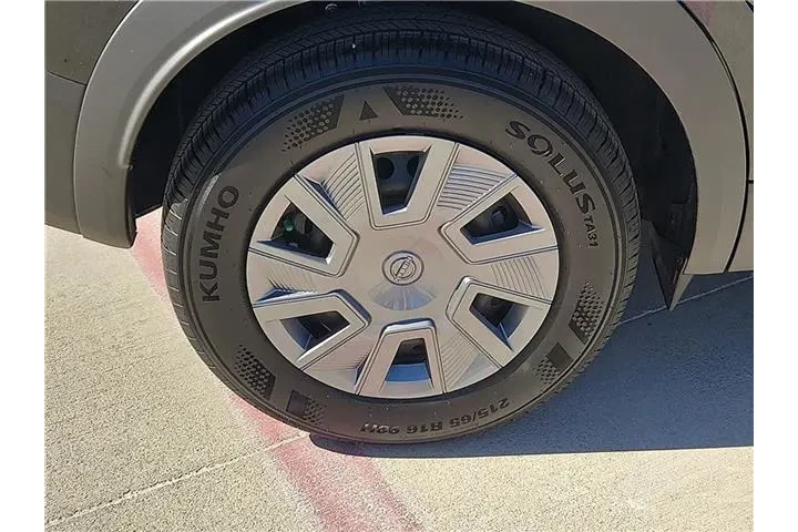 $24689 : Nissan Kicks 2025 AWD S 4dr image 7