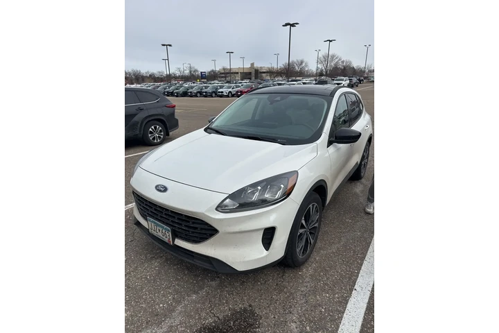 $23661 : Ford Escape Hybrid 2022 AWD image 1