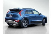 $26529 : Kia Niro 2024 EX 4dr Crossov thumbnail