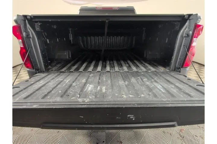 $26500 : Chevrolet Silverado 1500 202 image 9