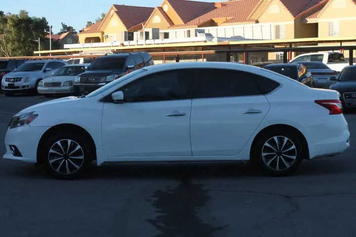 $8795 : 2019 Sentra S image 5