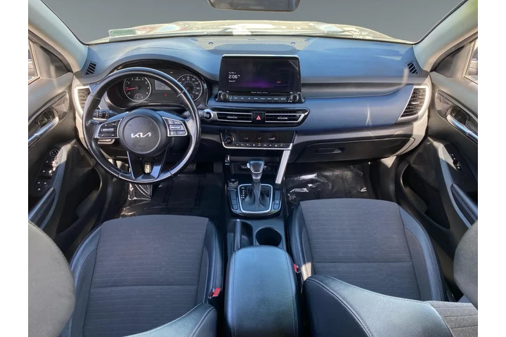 $20748 : Kia Seltos 2023 S 4dr SUV image 10