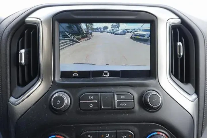 $32888 : Chevrolet Silverado 1500 202 image 9