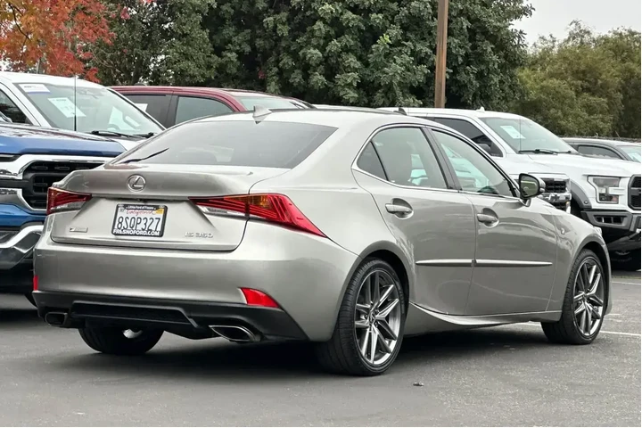 $34999 : Lexus IS 350 2020 4dr Sedan image 2