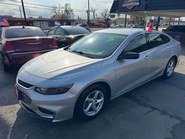 $15999 : 2018 Malibu LS image 3