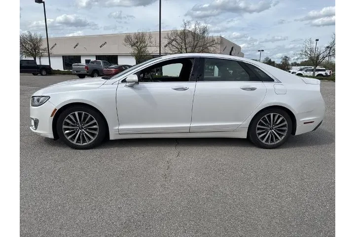 $18000 : Lincoln MKZ 2019 AWD Reserve image 4