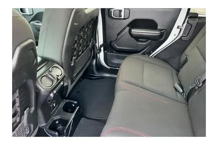 $28596 : Jeep Wrangler Unlimited 2019 image 8