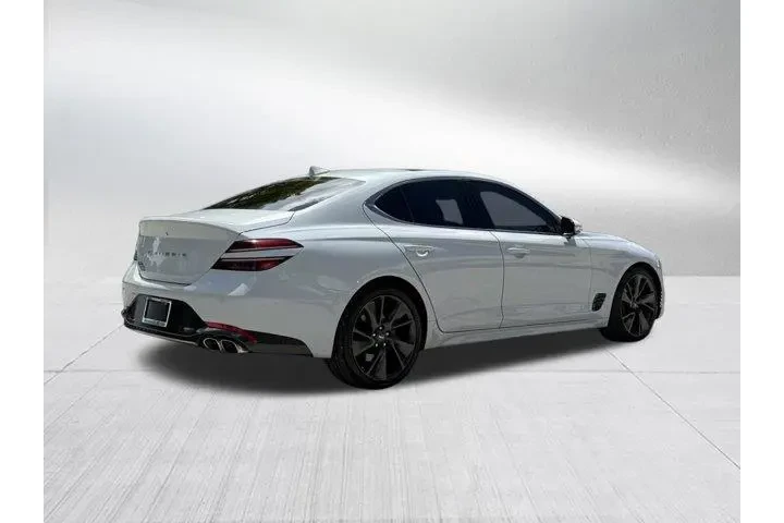 $25696 : Genesis G70 2023 2.0T 4dr Se image 5