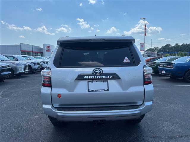 $49899 : PRE-OWNED 2024 TOYOTA 4RUNNER image 6