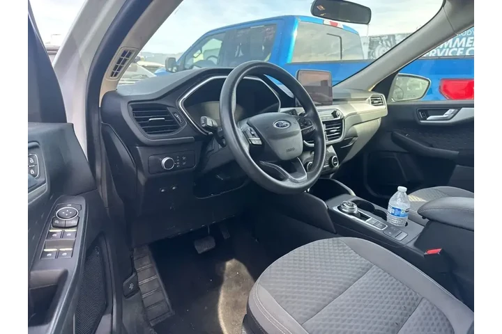 $17004 : Ford Escape 2020 AWD SE 4dr image 6