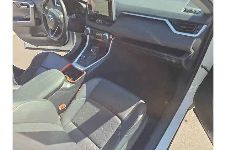 $33995 : Toyota RAV4 2024 AWD Adventu image 9