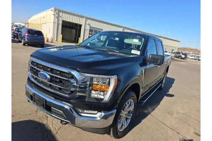 $38000 : Ford F-150 2022 4x4 XLT 4dr image 2