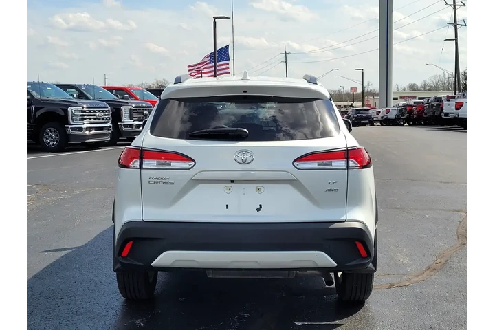 $28595 : Toyota Corolla Cross 2024 AW image 5