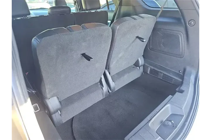 $17990 : Ford Explorer 2017 AWD Limit image 9