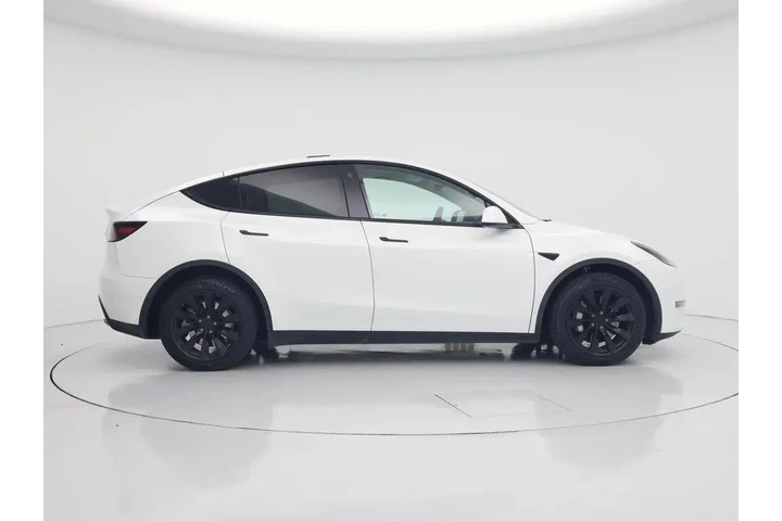 $29998 : Tesla Model Y 2022 AWD Long image 7