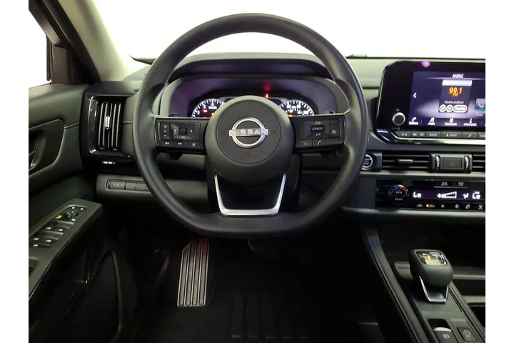 $26998 : Nissan Pathfinder 2024 S 4dr image 10