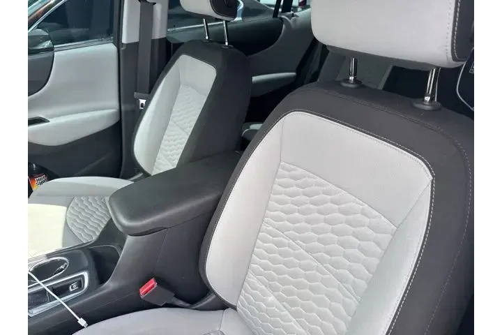 $7890 : Chevrolet Equinox 2020 LS 4d image 9
