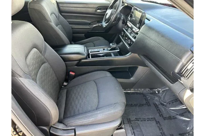 $23876 : Nissan Pathfinder 2022 SV 4d image 9