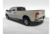 $29736 : Ram 2500 2019 4x4 Tradesman thumbnail