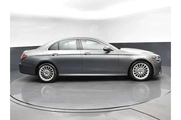 $27795 : Mercedes-Benz E-Class 2022 A image 3