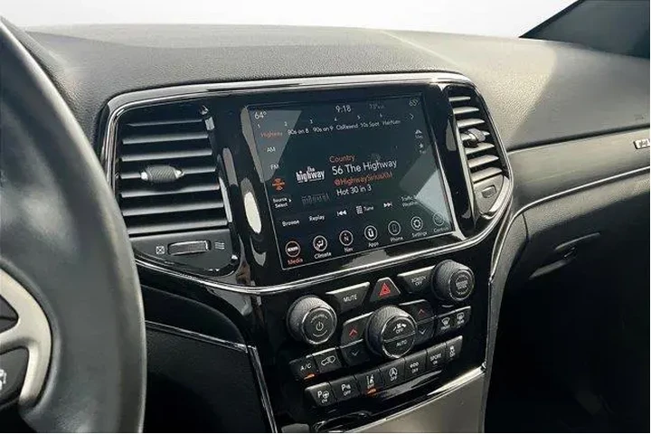 $30995 : Jeep Grand Cherokee 2021 4x4 image 6