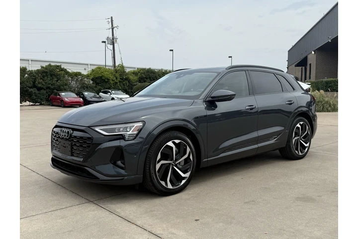$37900 : 2024 Q8 e-tron Premium Plus image 9