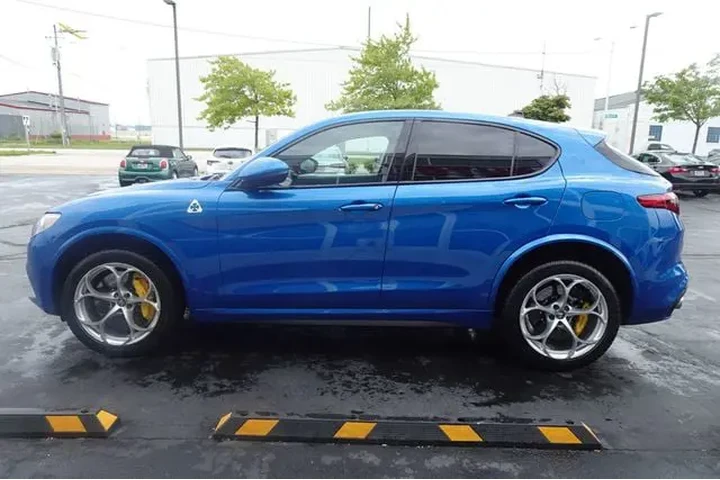 2020 Alfa Romeo Stelvio image 5