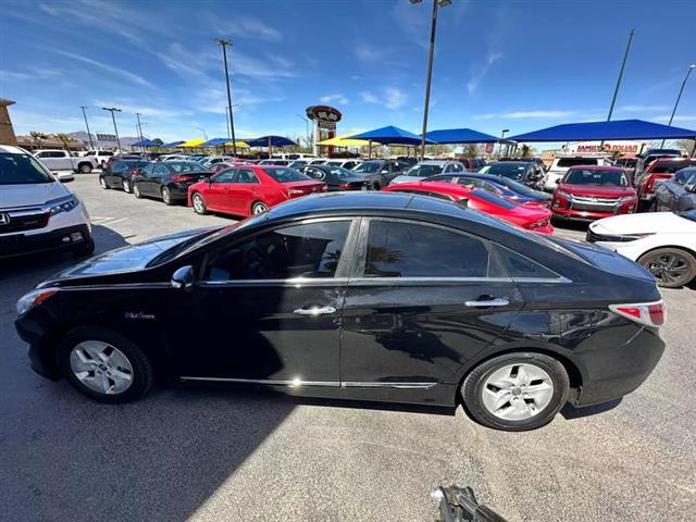 $9995 : Pre-Owned 2012 Sonata Hybrid image 9