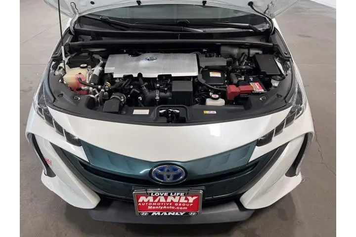 $16972 : Toyota Prius Prime 2017 Plus image 9